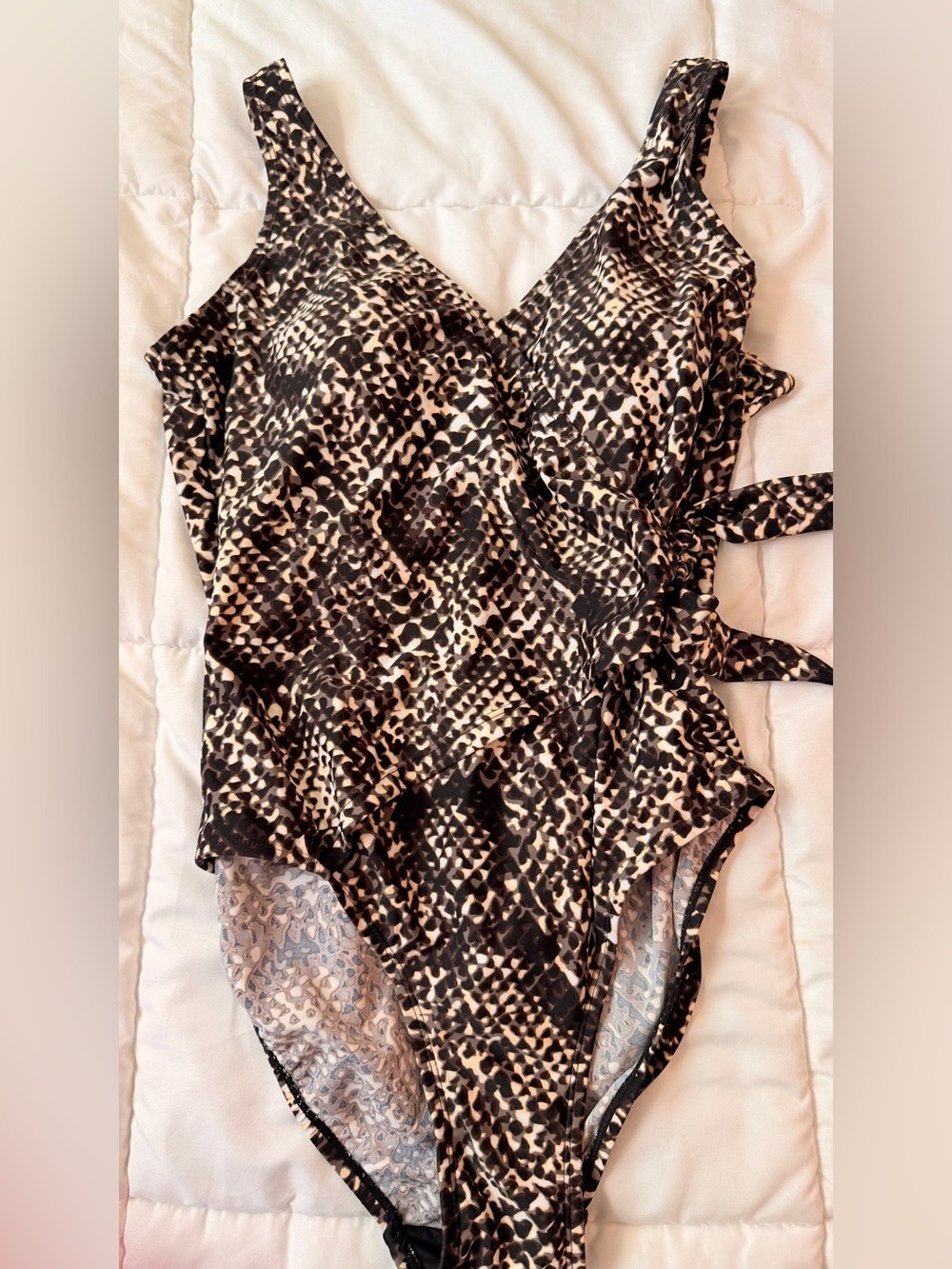 Women’s new One-Piece Swimsuit in Black and Cream